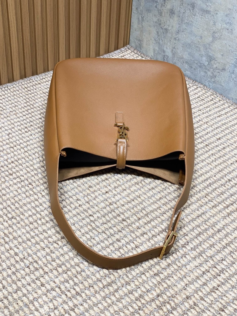 Y51 hobo bags
